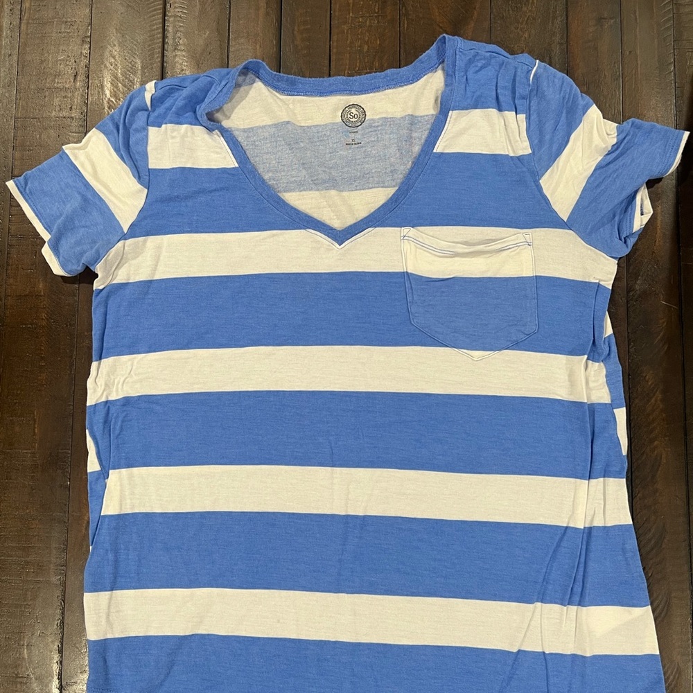 Authentic American Heritage Blue and White Striped Short Sleeve Tee